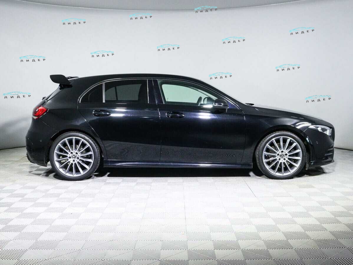 Б/У Мерседес-Бенц А-Класс 2019 года. Фото: #3