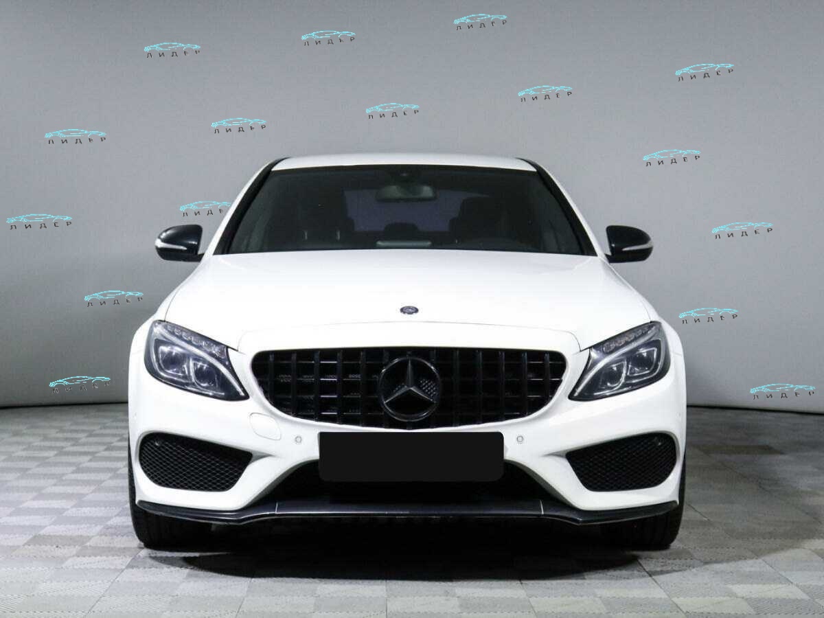 Б/У Мерседес-Бенц Ц-Класс 2014 года. Фото: #1