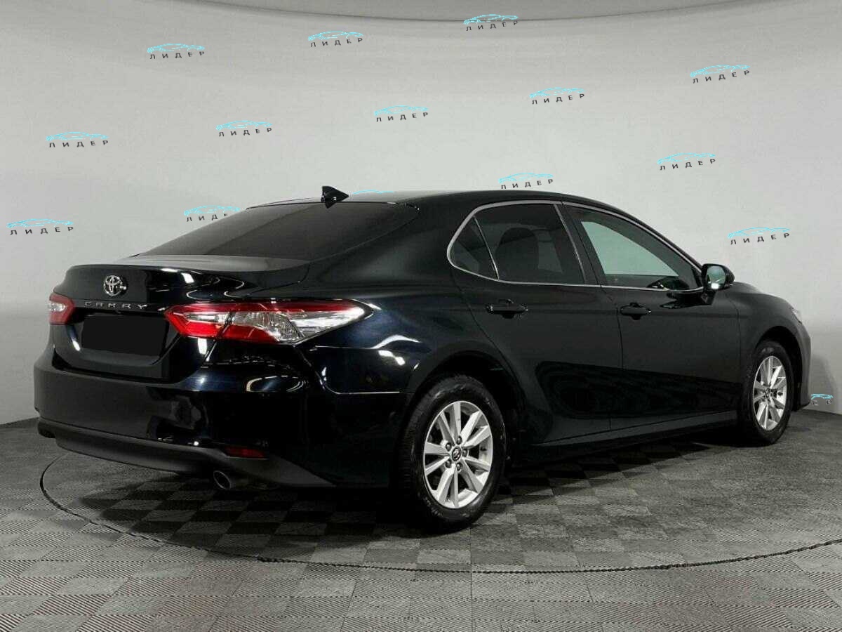 Б/У Тойота Камри 2019 года. Фото: #3