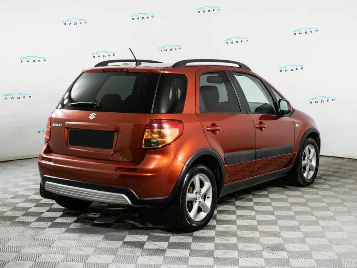 Б/У Сузуки С-Икс4 2009 года. Фото: #3