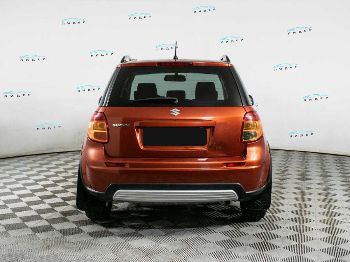Б/У Сузуки С-Икс4 2009 года. Фото: #4