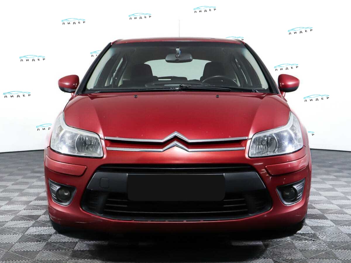 Б/У Ситроен Ц4 2010 года. Фото: #1