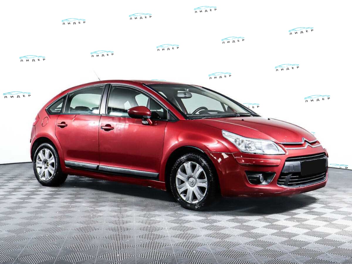Б/У Ситроен Ц4 2010 года. Фото: #2
