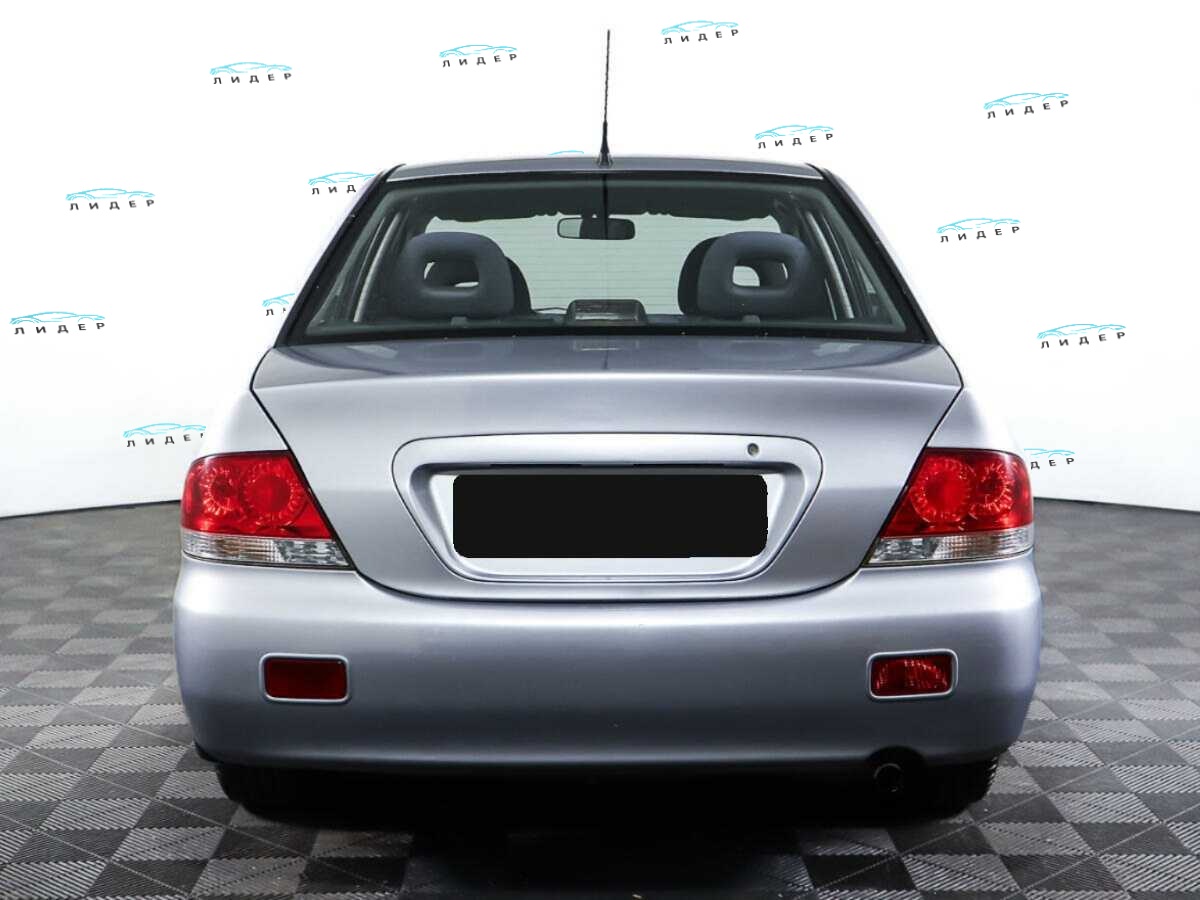 Б/У Митсубиши Лансер 2005 года. Фото: #5