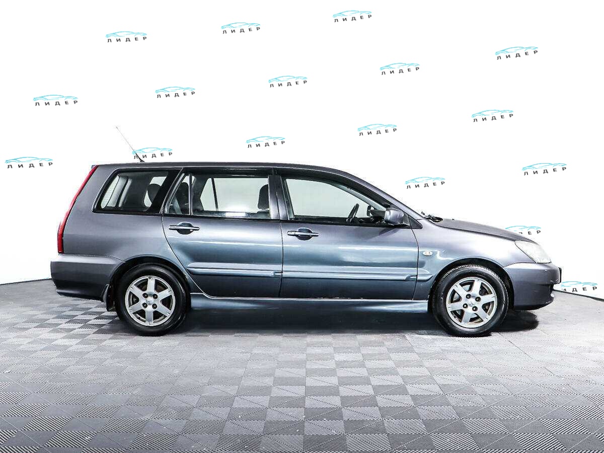 Б/У Митсубиши Лансер 2007 года. Фото: #3