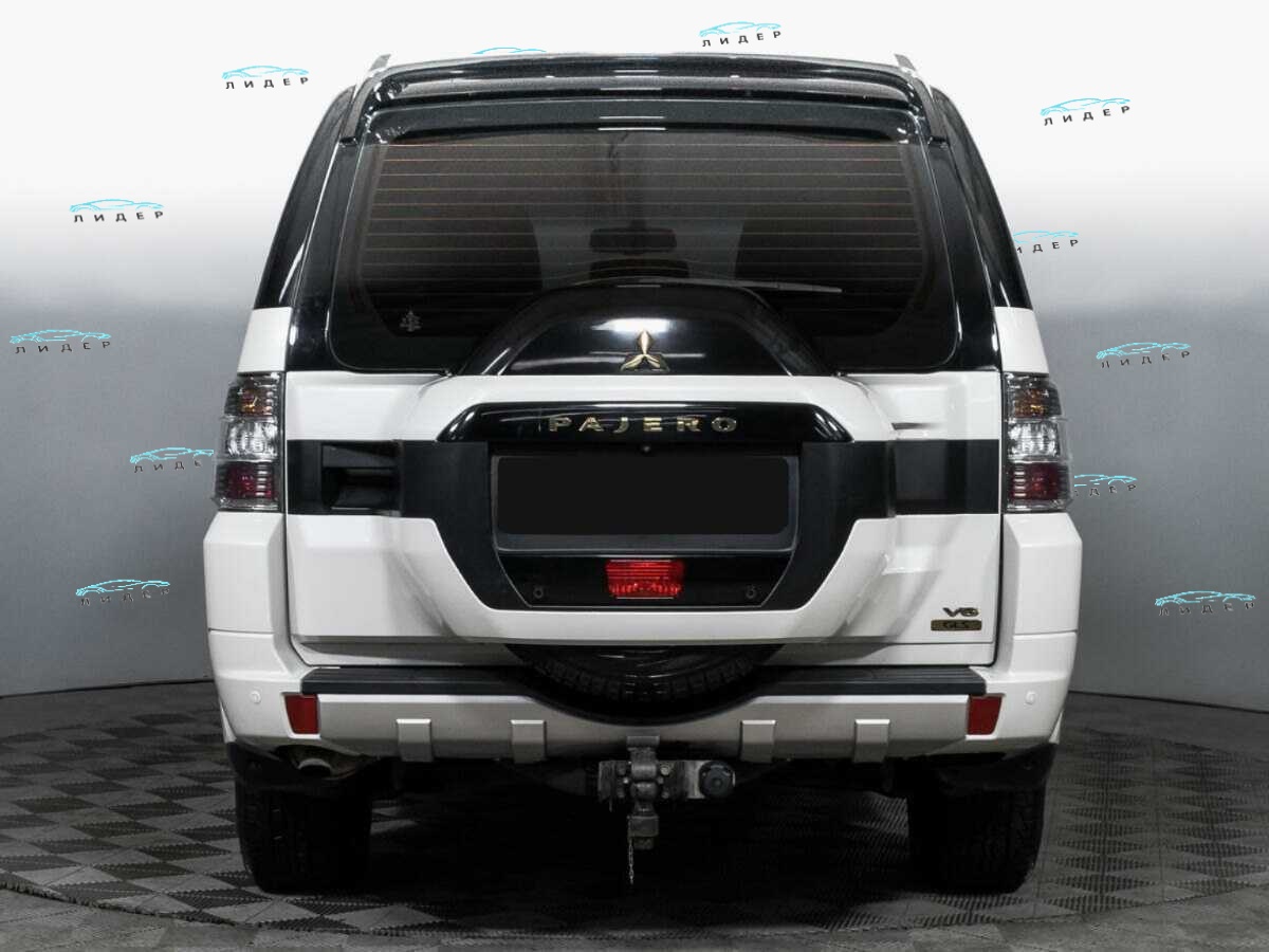 Б/У Митсубиши Паджеро 2021 года. Фото: #5