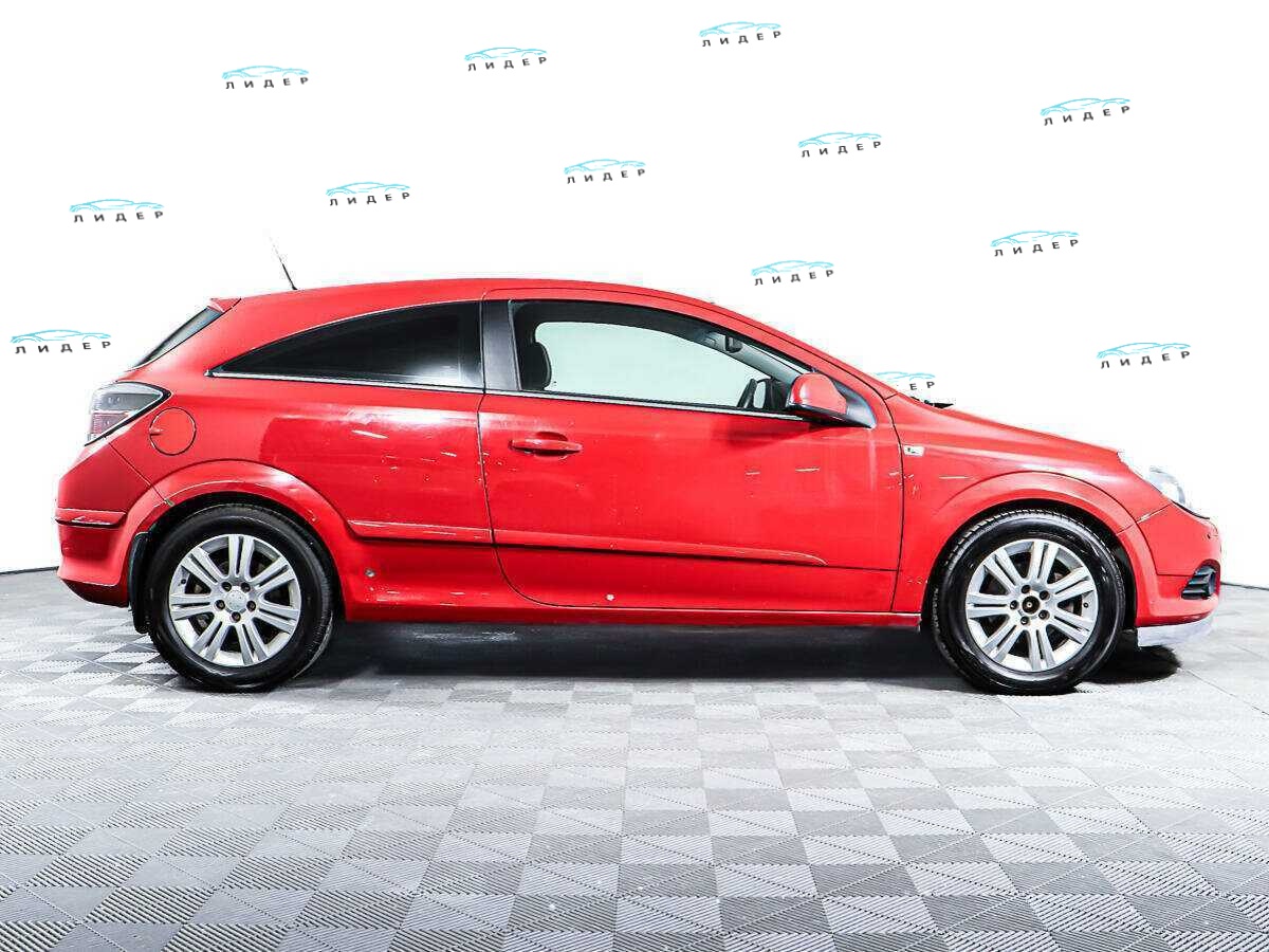 Б/У Опель Астра 2010 года. Фото: #3