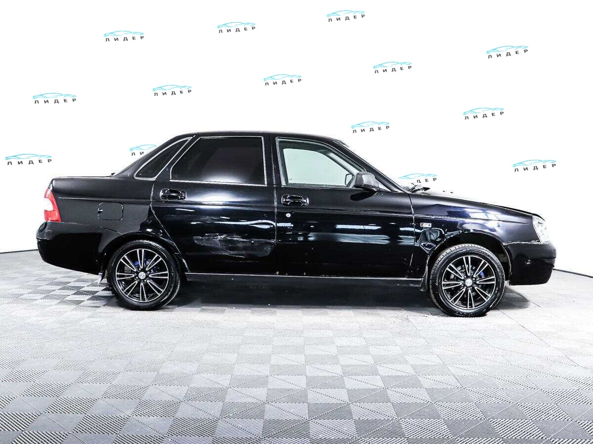 Б/У Лада (ВАЗ) Приора 2010 года. Фото: #3