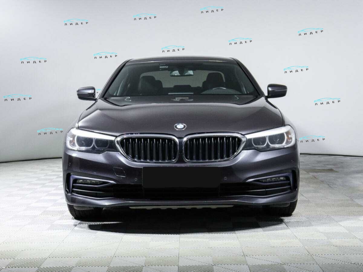 Б/У БМВ 5 серии 2019 года. Фото: #1