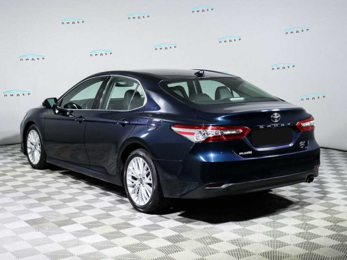 Б/У Тойота Камри 2020 года. Фото: #5