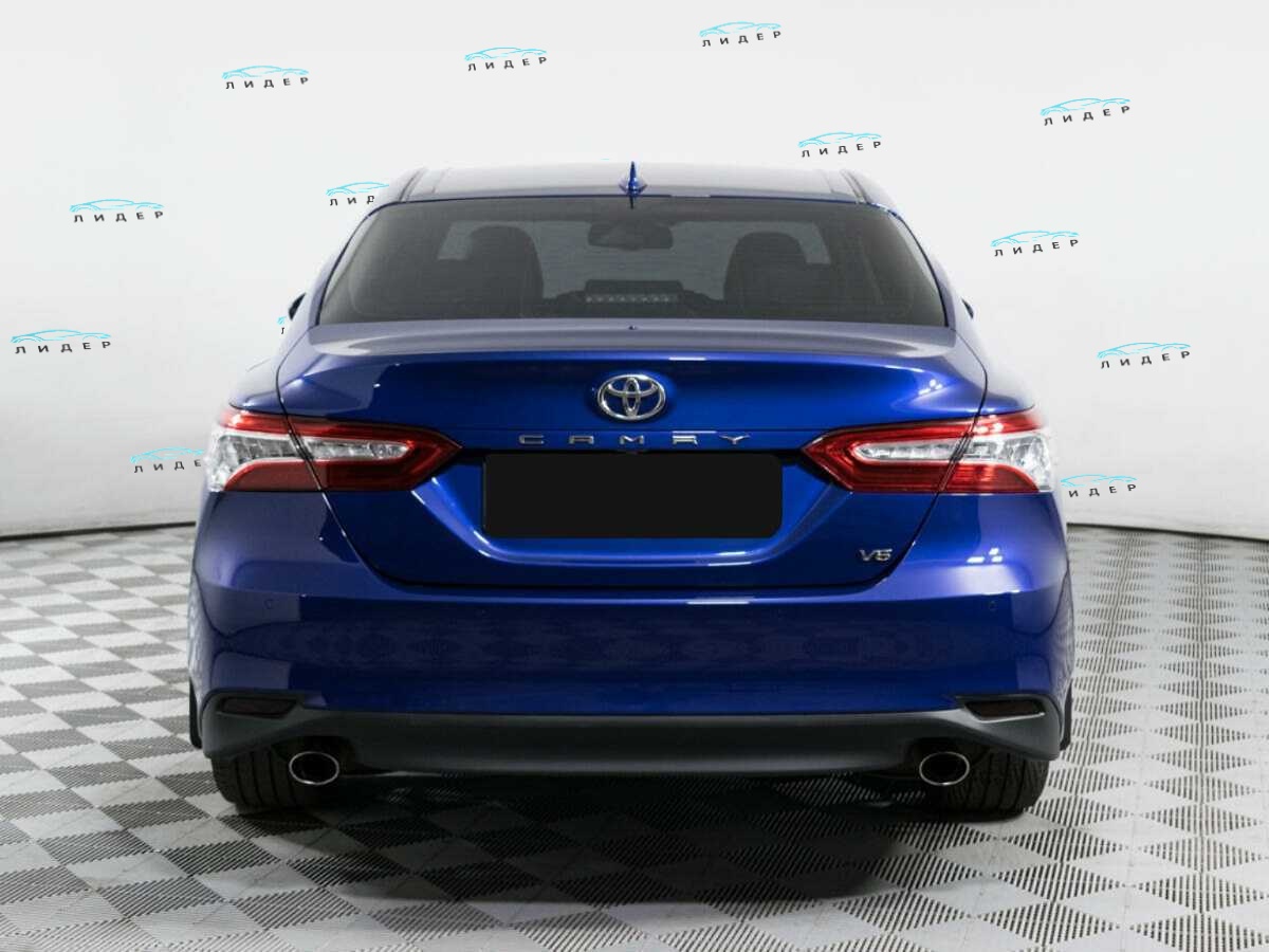 Б/У Тойота Камри 2021 года. Фото: #3
