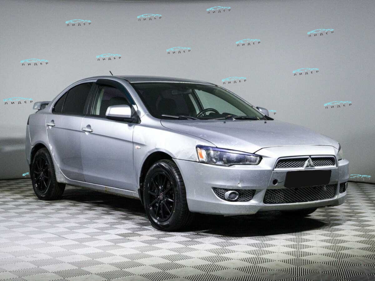 Б/У Митсубиши Лансер 2008 года. Фото: #2