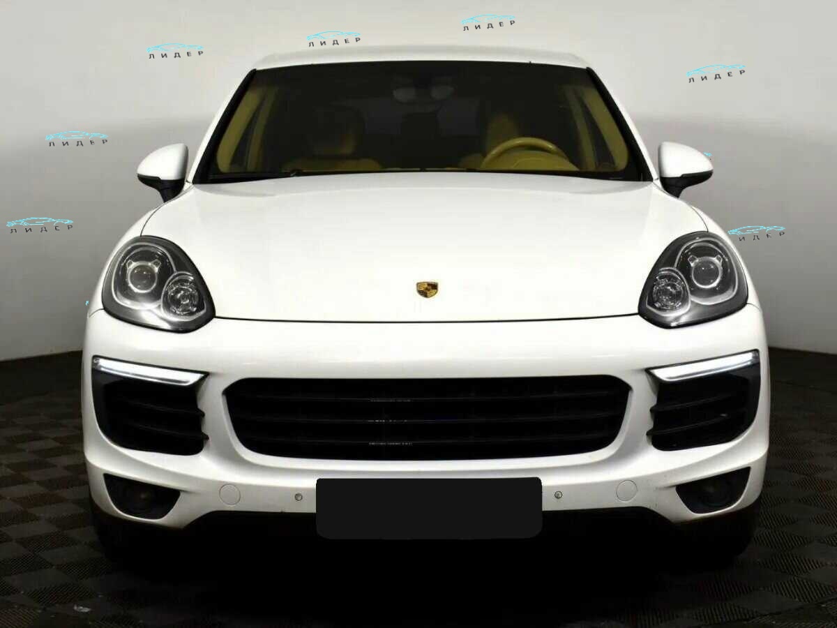 Б/У Порш Кайен 2015 года. Фото: #1