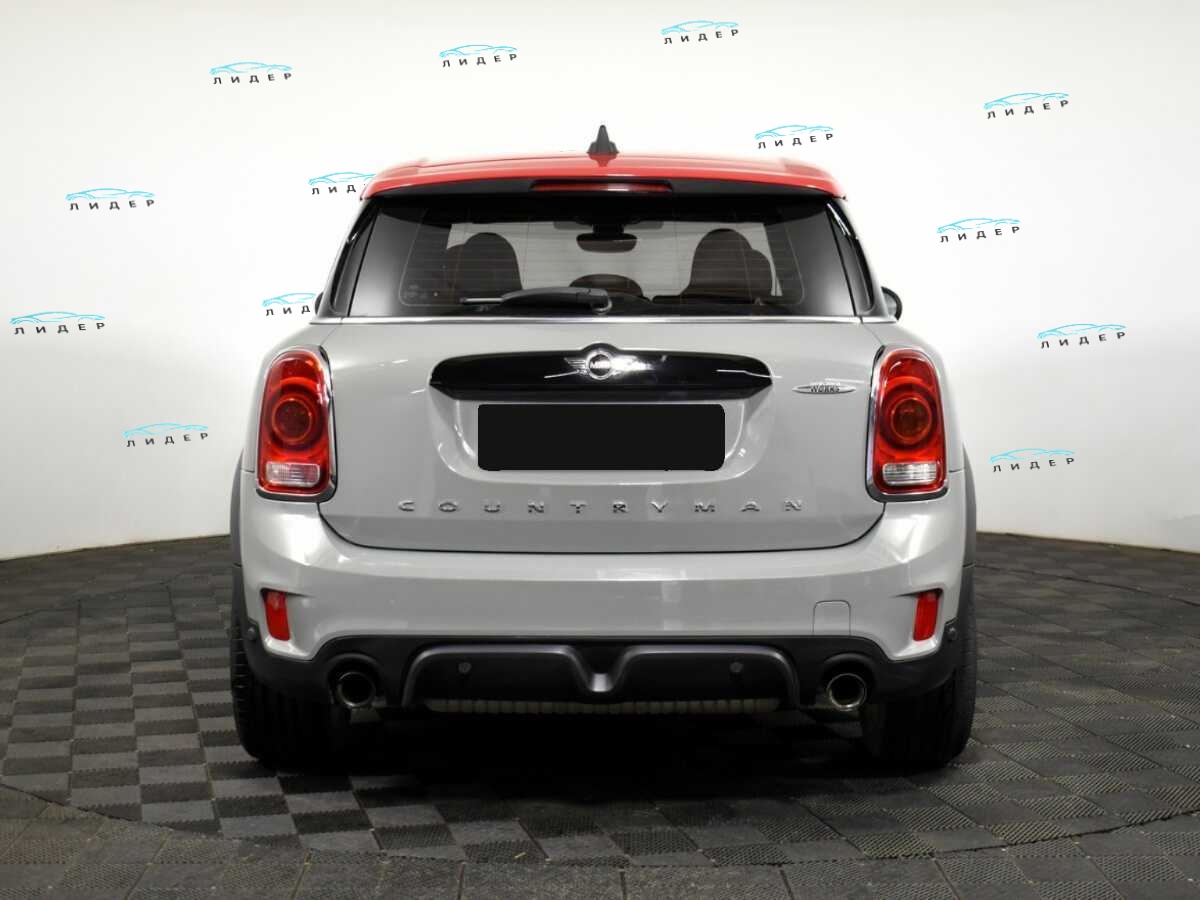 Б/У Мини Каунтримэн 2017 года. Фото: #4