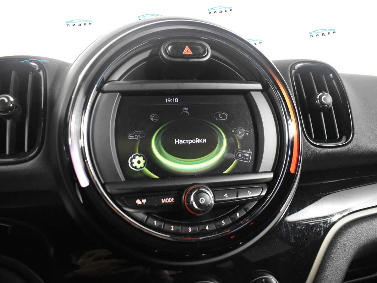 Б/У Мини Каунтримэн 2017 года. Фото: #18