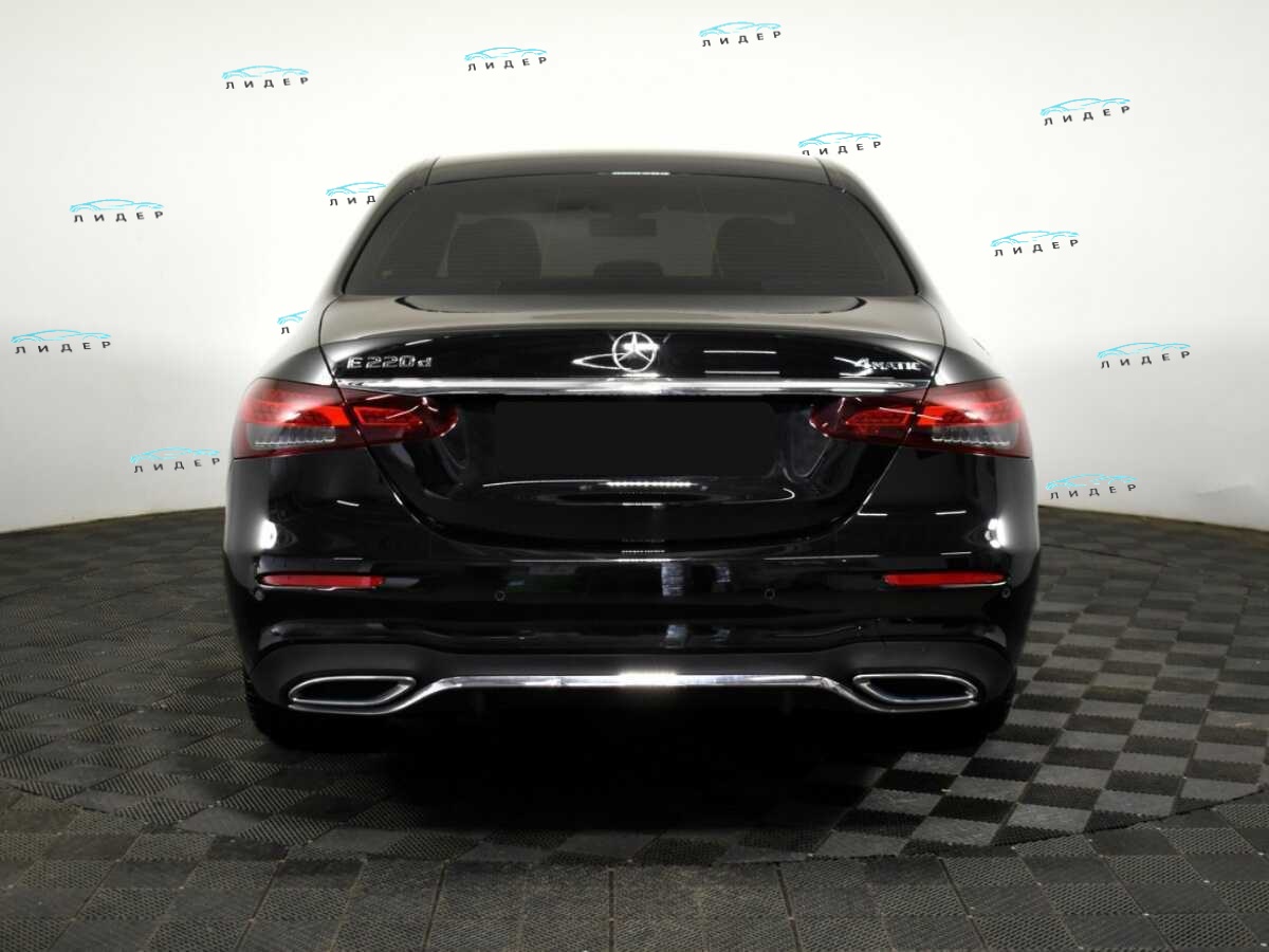Б/У Мерседес-Бенц Е-Класс 2020 года. Фото: #4