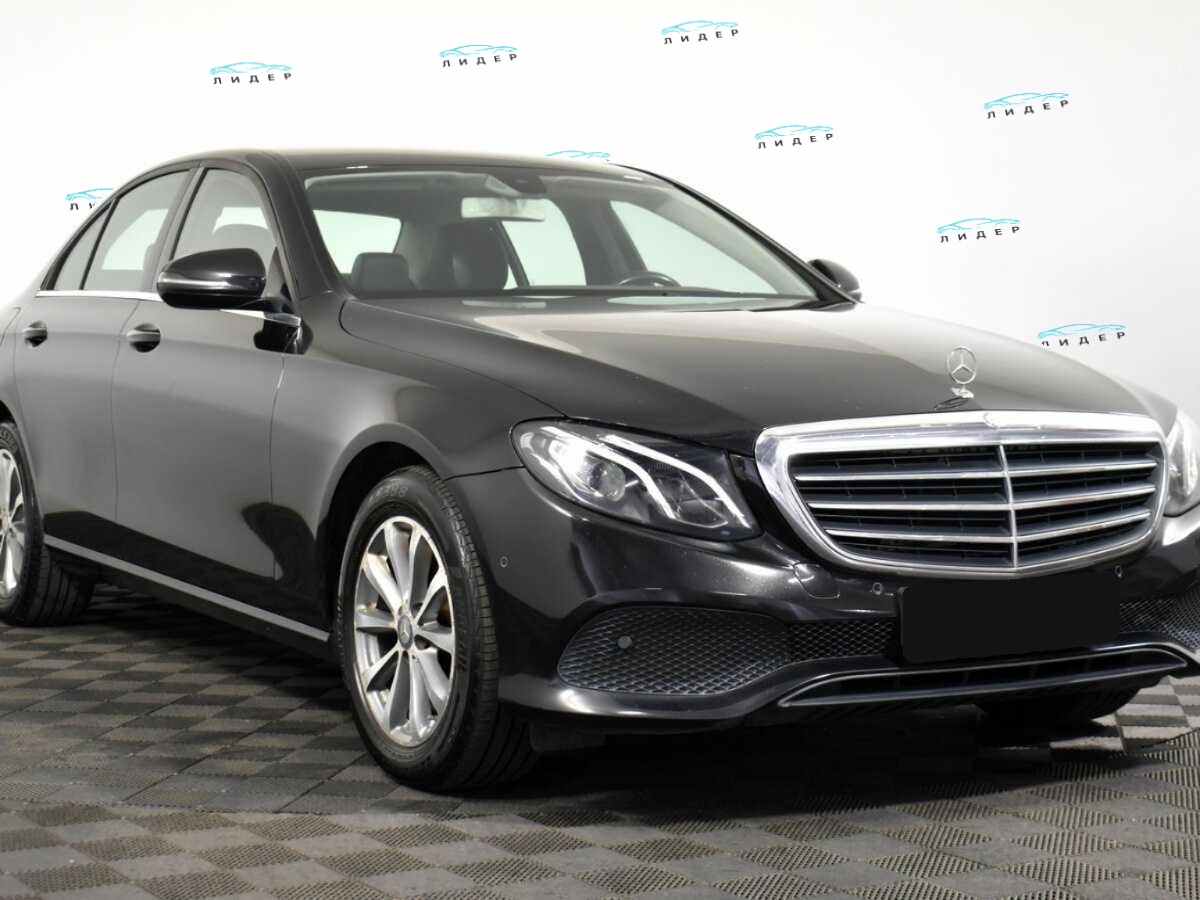 Б/У Мерседес-Бенц Е-Класс 2016 года. Фото: #2