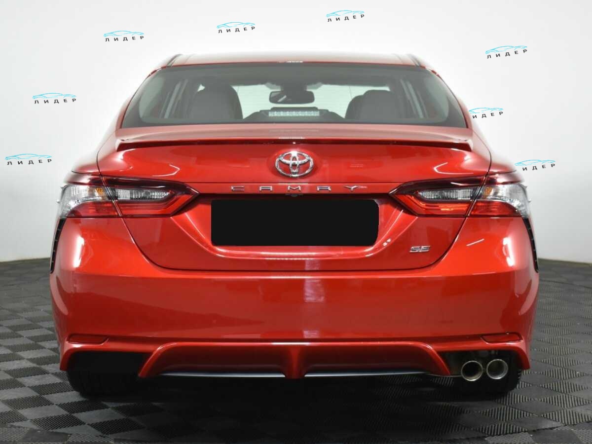 Б/У Тойота Камри 2022 года. Фото: #4