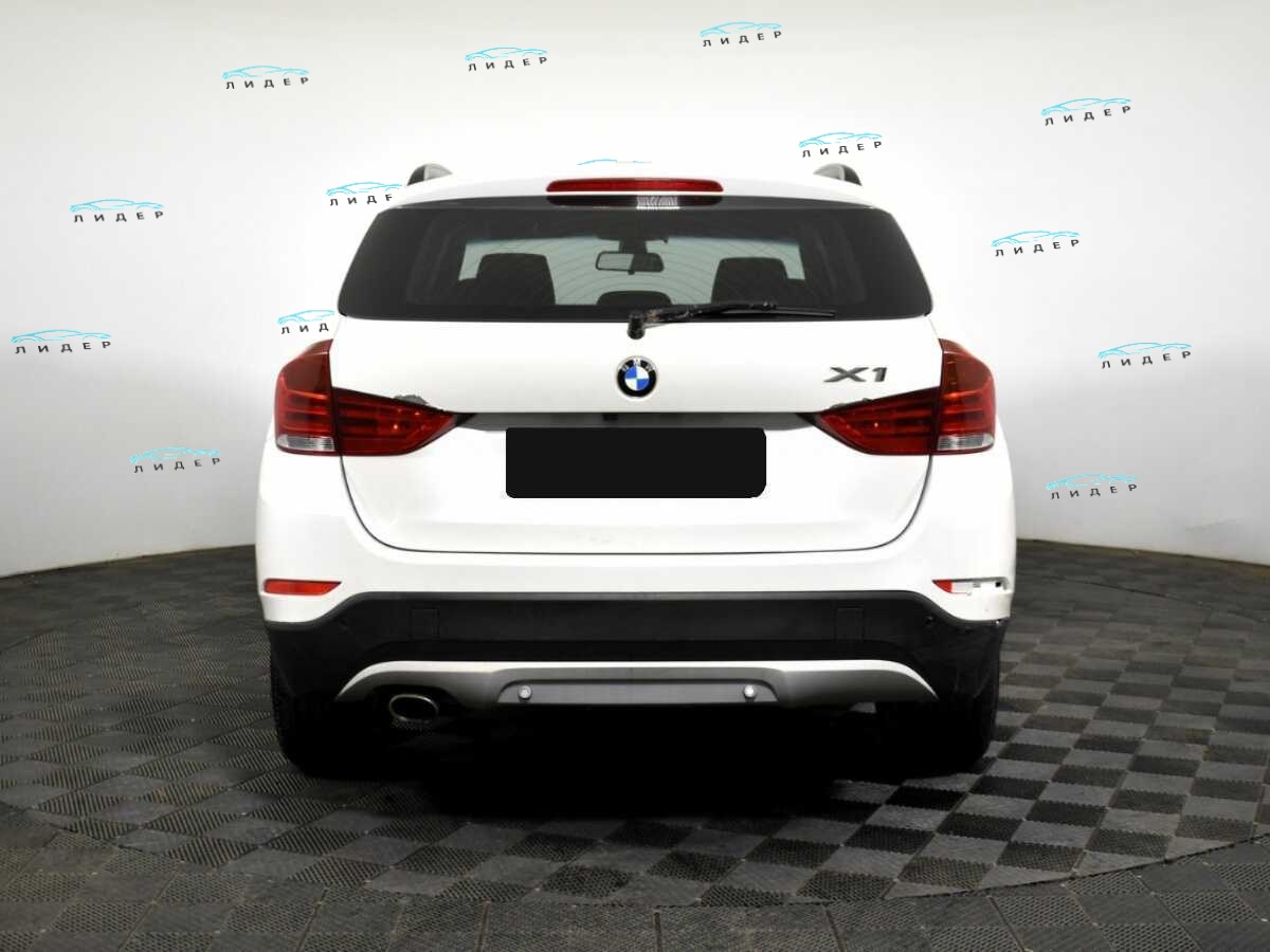 Б/У БМВ Икс1 2014 года. Фото: #4