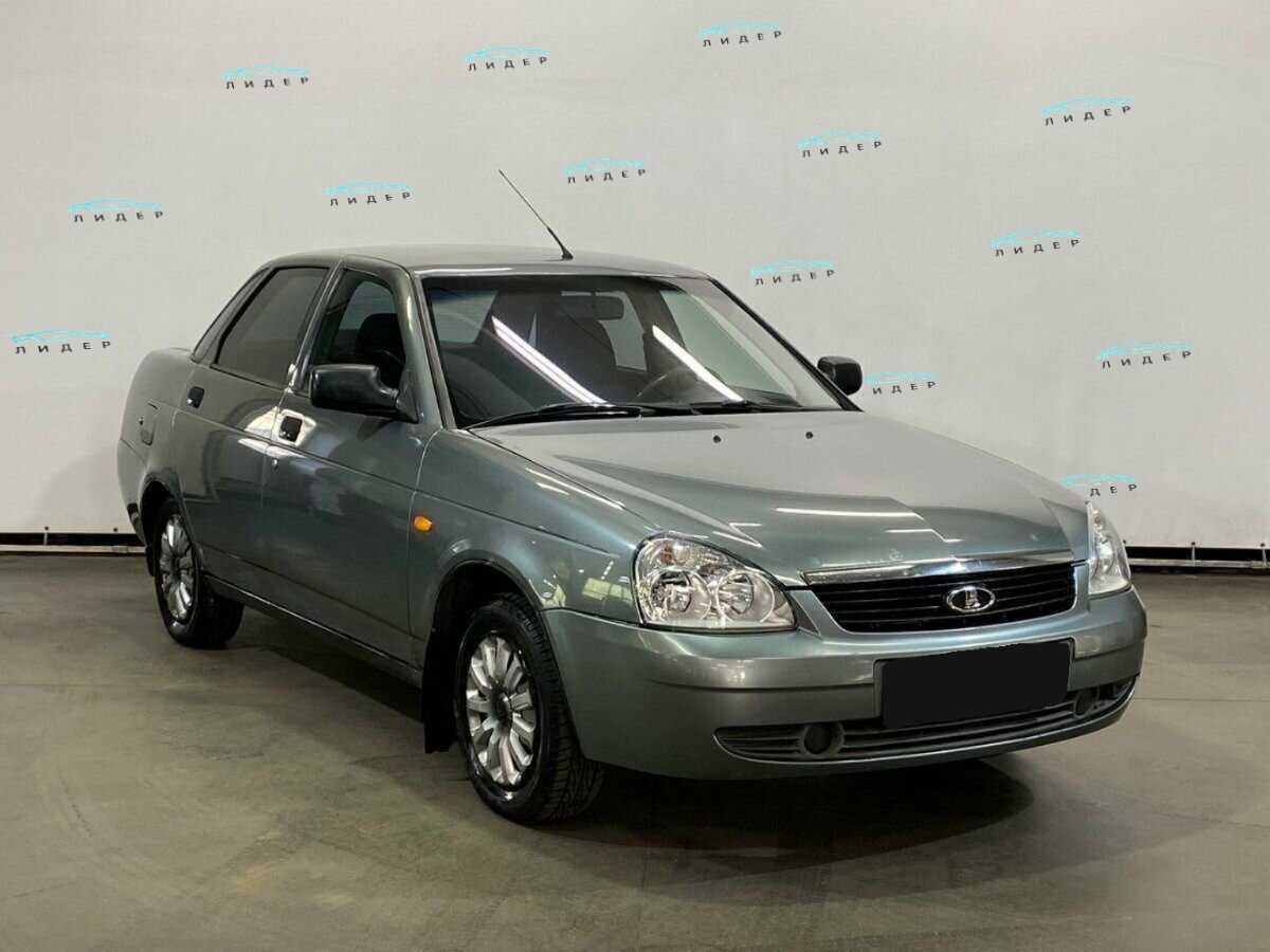 Б/У Лада (ВАЗ) Приора 2011 года. Фото: #2