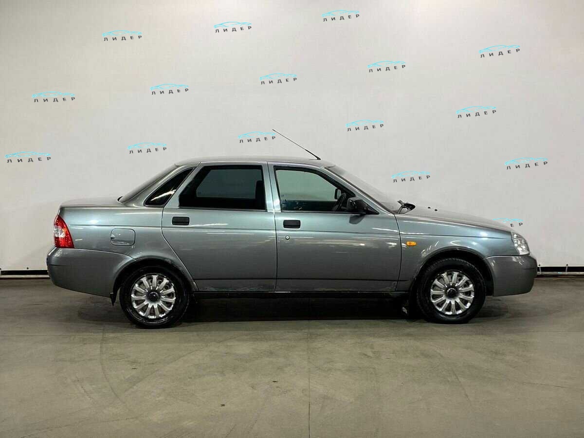 Б/У Лада (ВАЗ) Приора 2011 года. Фото: #3