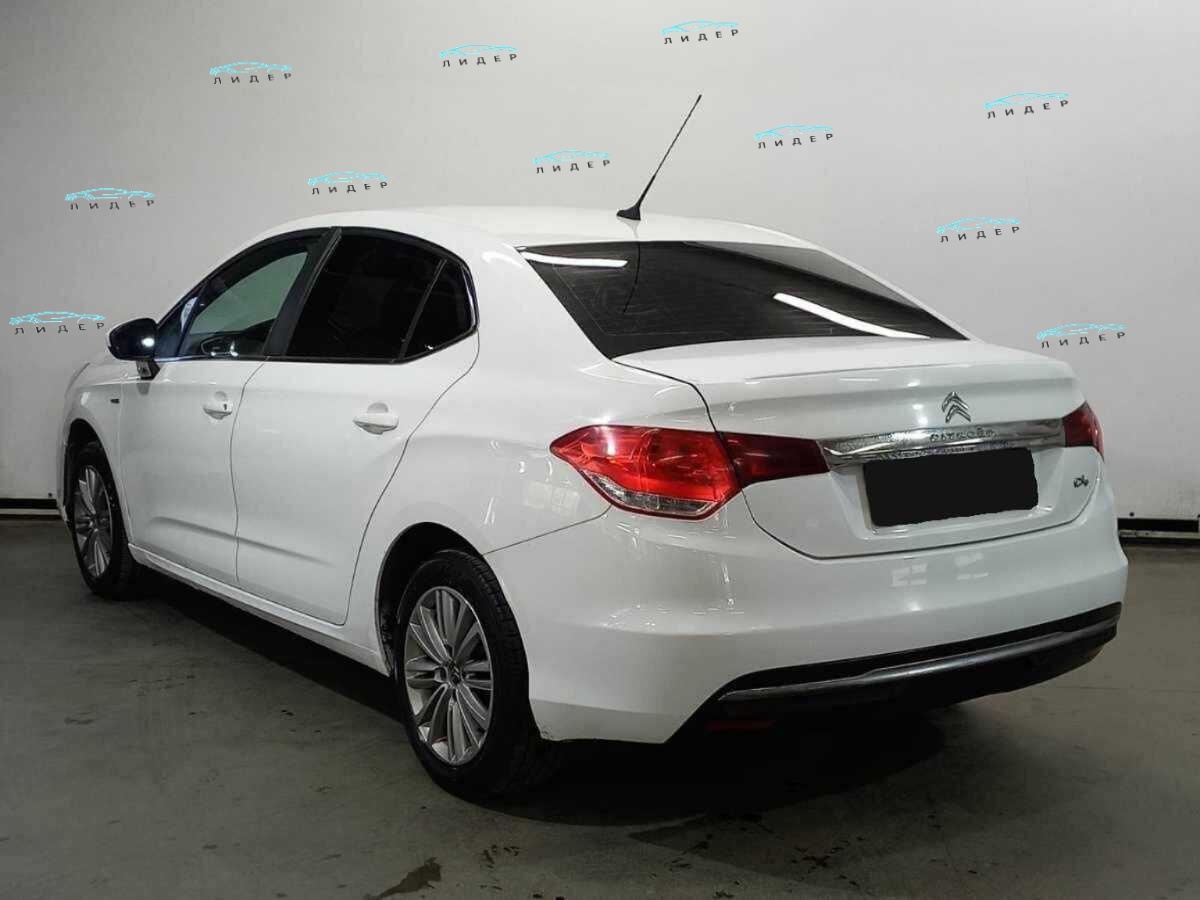 Б/У Ситроен Ц4 2015 года. Фото: #6