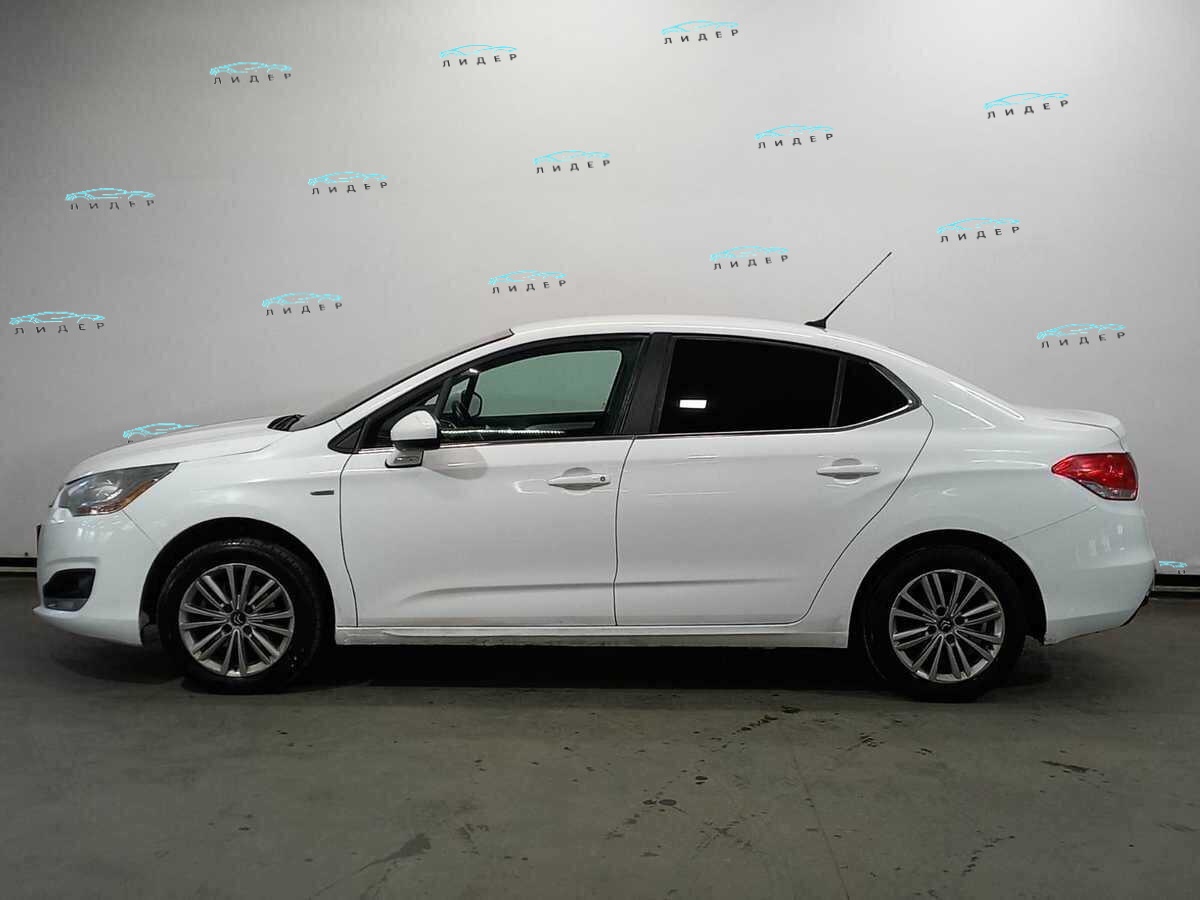 Б/У Ситроен Ц4 2015 года. Фото: #7