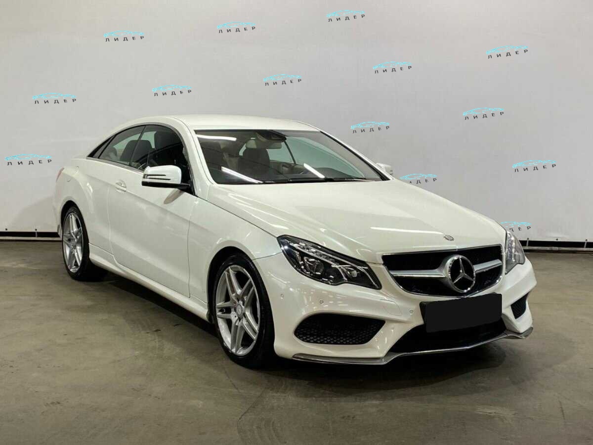 Б/У Мерседес-Бенц Е-Класс 2013 года. Фото: #2