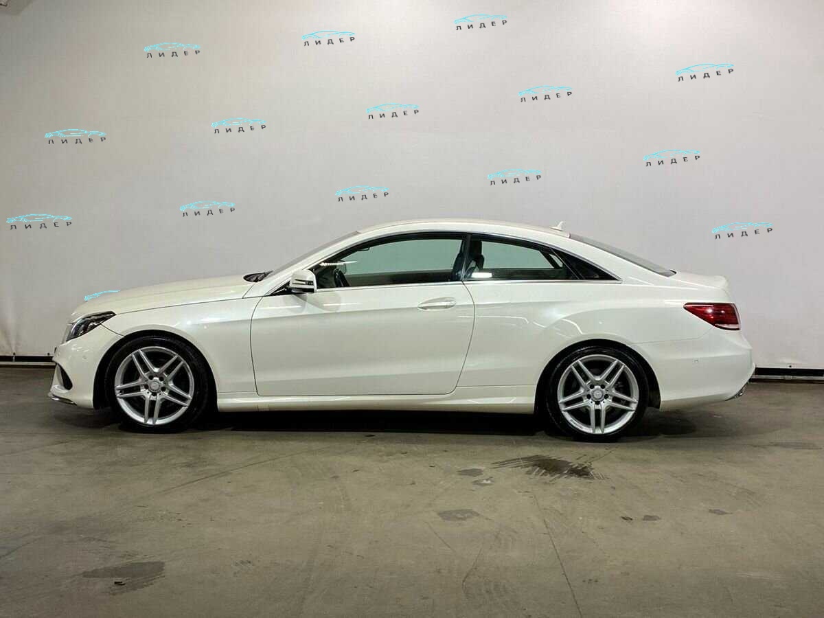 Б/У Мерседес-Бенц Е-Класс 2013 года. Фото: #3