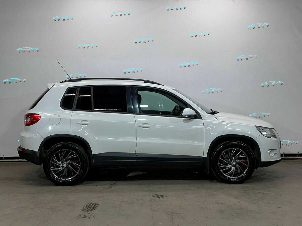 Б/У Фольксваген Тигуан 2010 года. Фото: #3