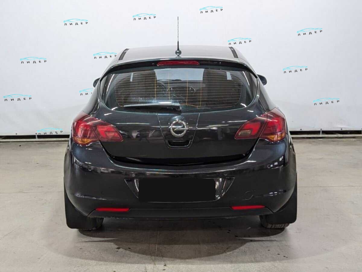 Б/У Опель Астра 2011 года. Фото: #6