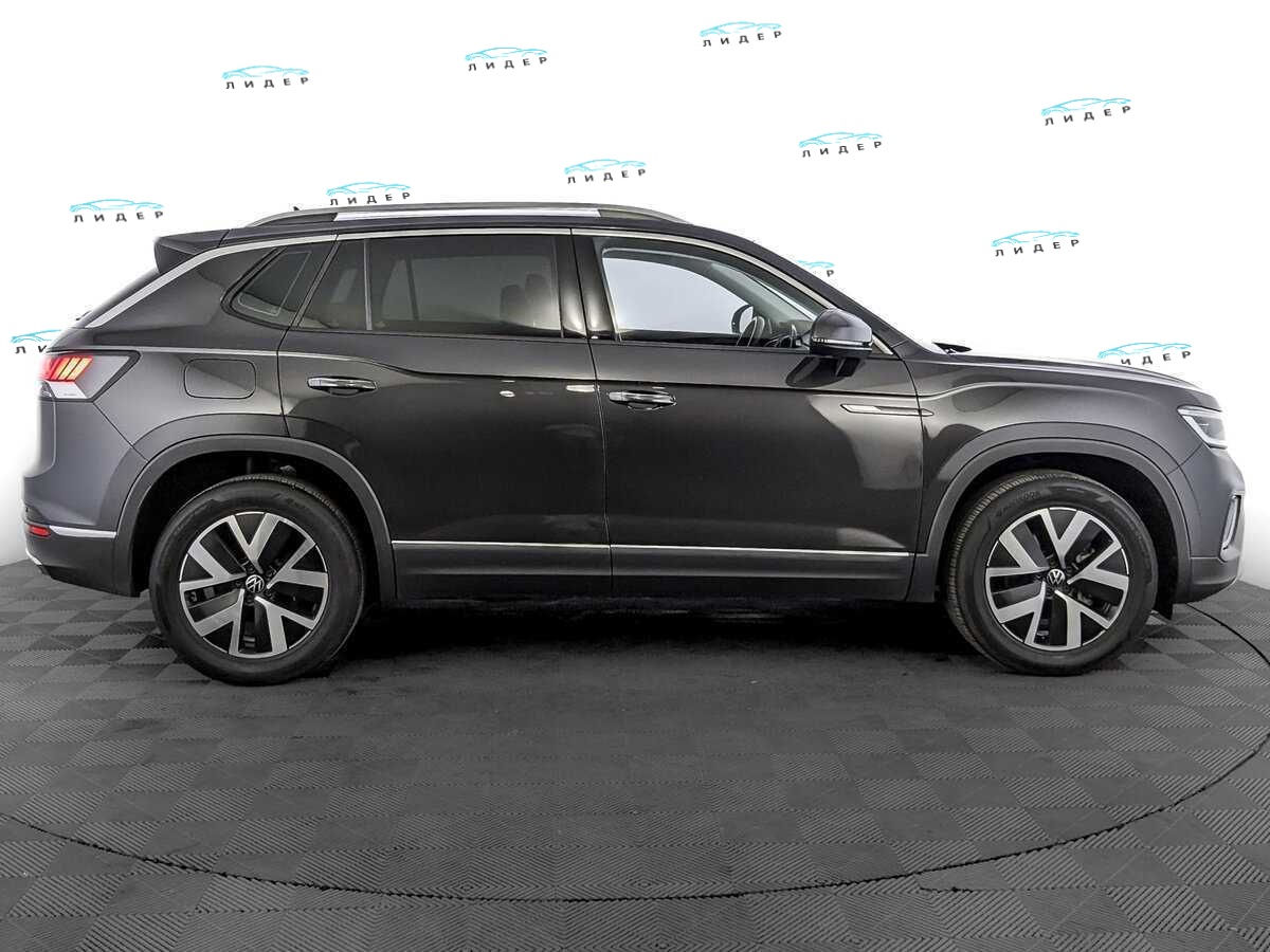 Б/У Фольксваген Таурон 2022 года. Фото: #3