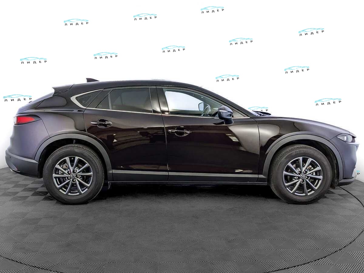 Б/У Мазда Ц-Икс-4 2023 года. Фото: #3