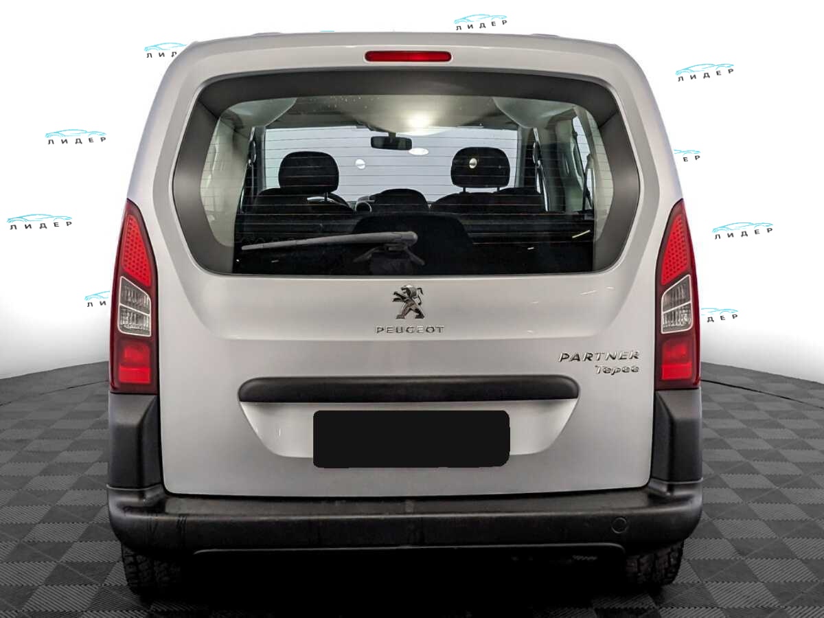 Б/У Пежо Партнер 2018 года. Фото: #5