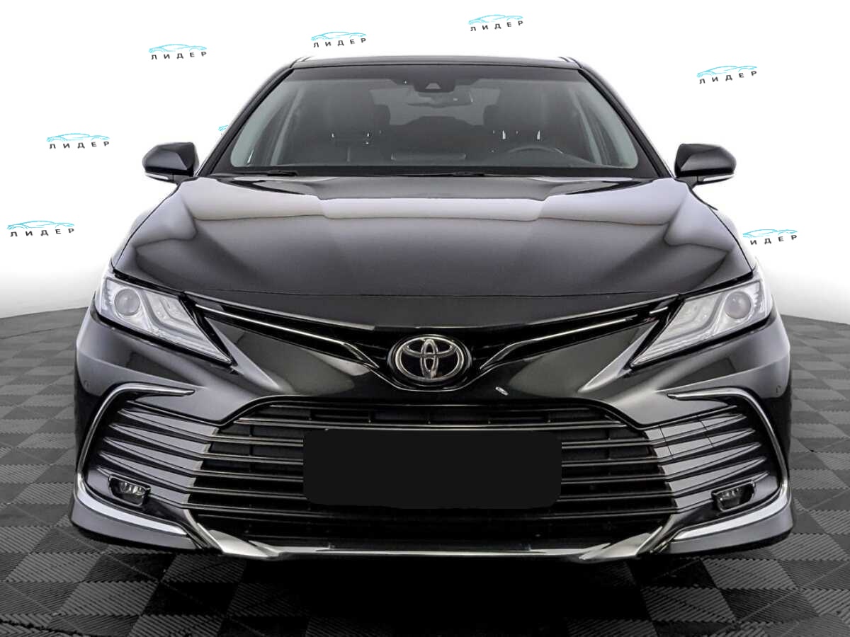 Б/У Тойота Камри 2023 года. Фото: #1