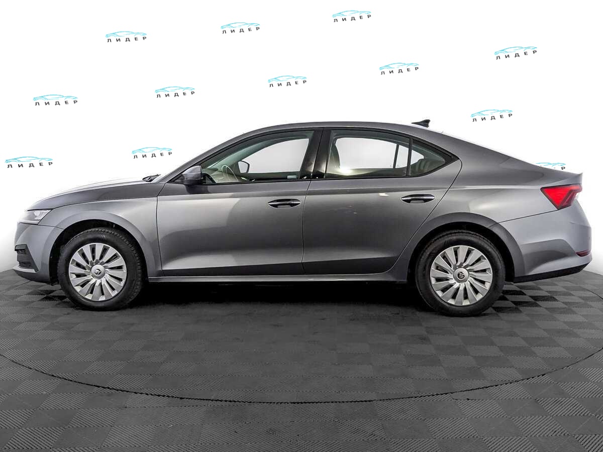 Б/У Шкода Октавия 2021 года. Фото: #7