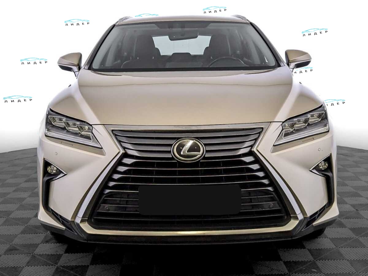 Б/У Лексус Р-Икс 2017 года. Фото: #1