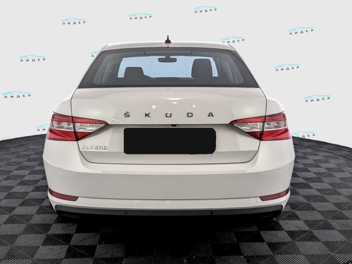 Б/У Шкода Суперб 2021 года. Фото: #5