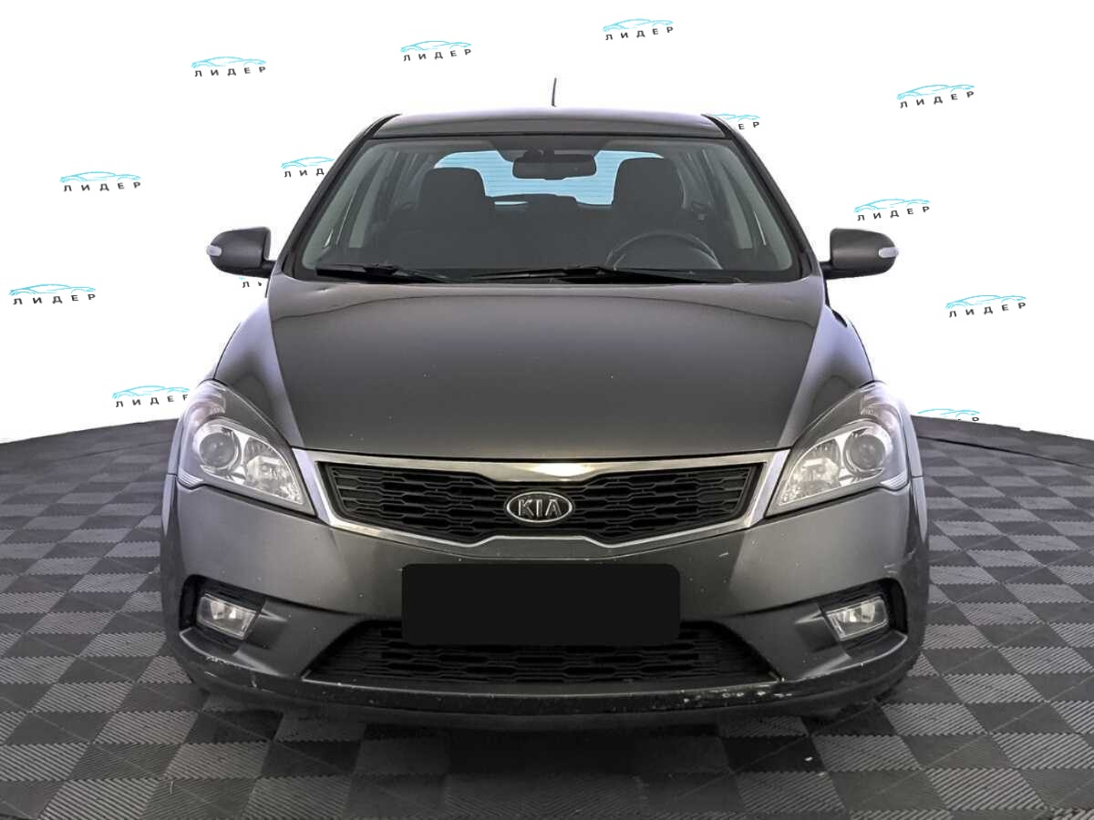 Б/У Киа Сид 2011 года. Фото: #1