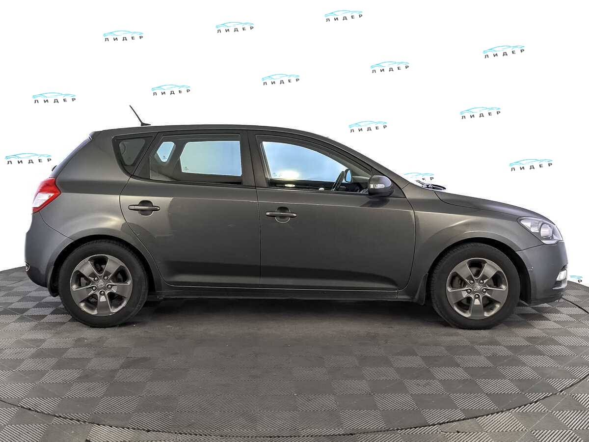 Б/У Киа Сид 2011 года. Фото: #3