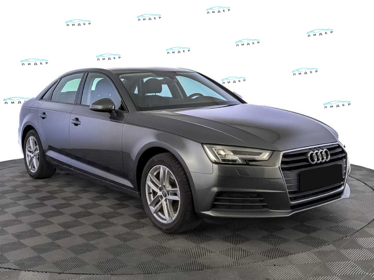 Б/У Ауди А4 2018 года. Фото: #2