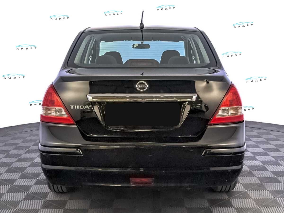 Б/У Ниссан Тиида 2011 года. Фото: #5