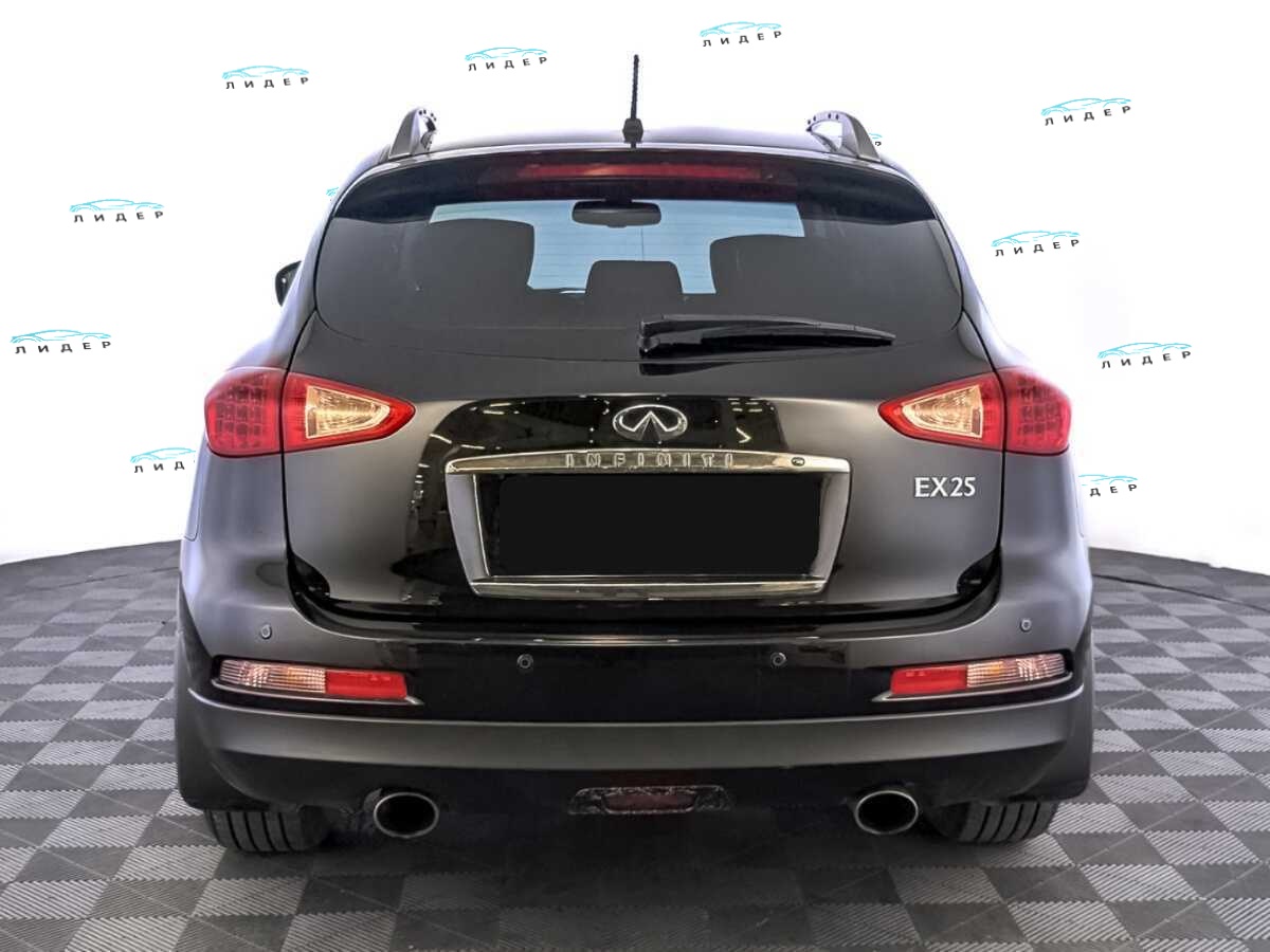 Б/У Инфинити ЕИкс 2012 года. Фото: #5