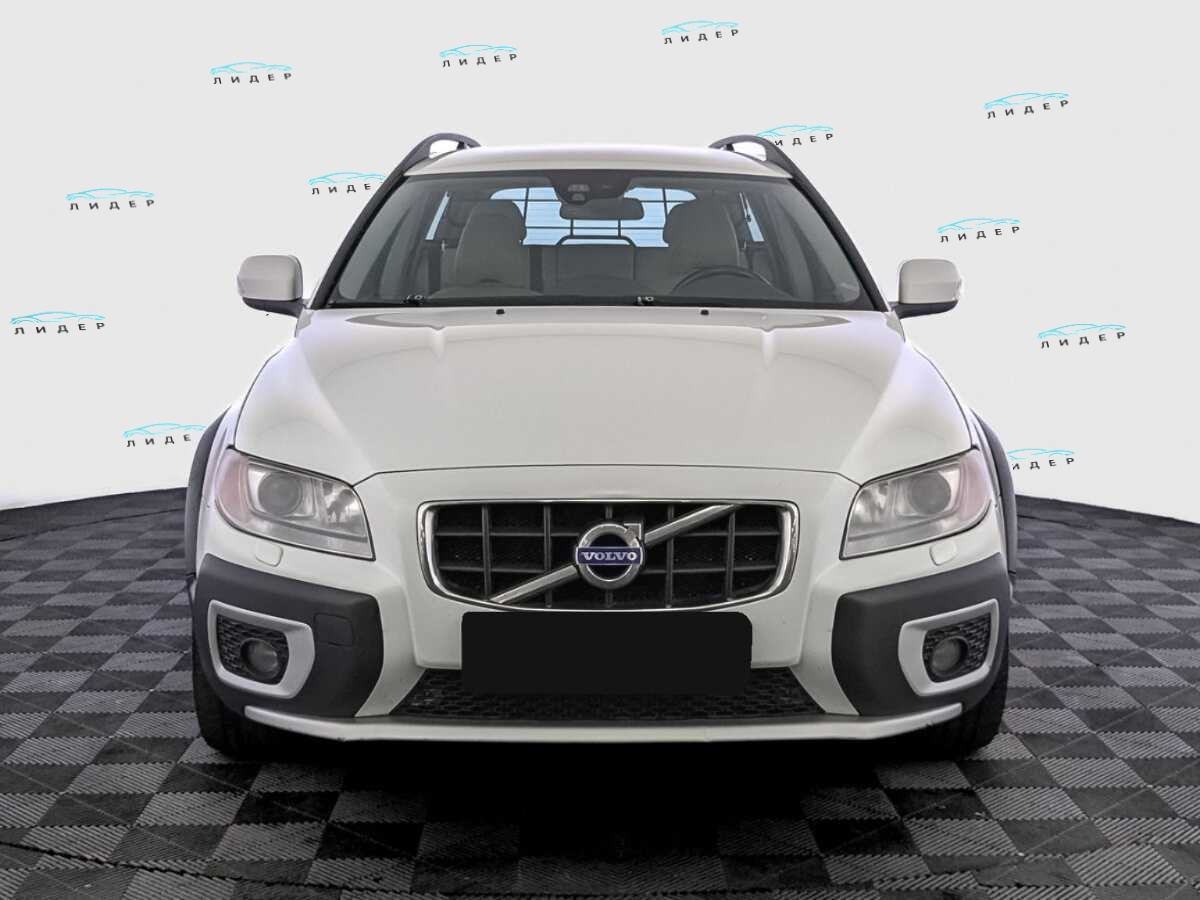 Б/У Вольво ИксЦ70 2012 года. Фото: #1