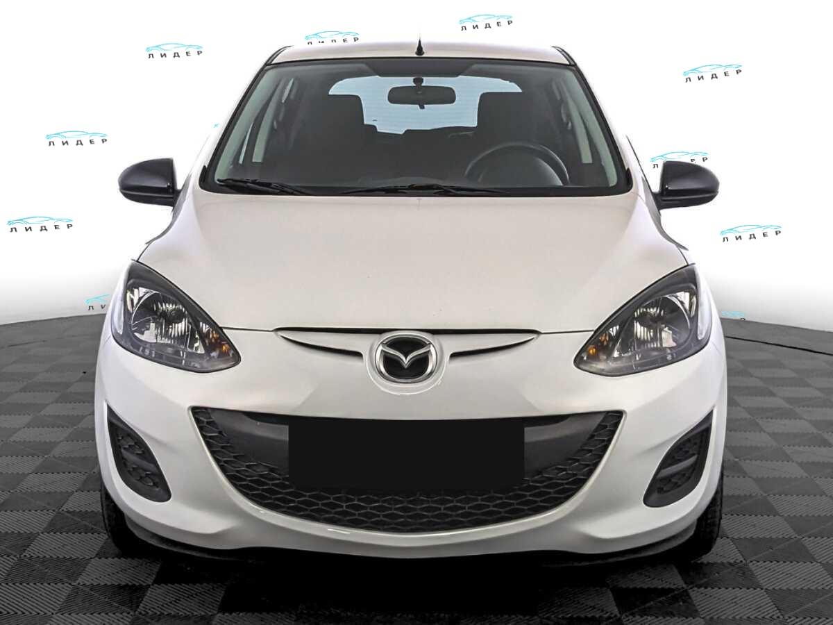 Б/У Мазда 2 2013 года. Фото: #1