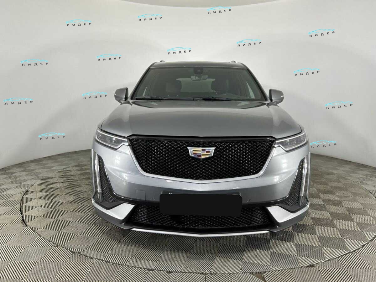Б/У Кадиллак ИксТ6 2021 года. Фото: #1