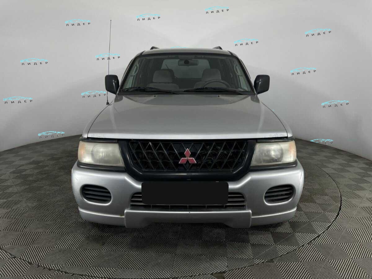 Б/У Митсубиши Монтеро Спорт 2000 года. Фото: #1
