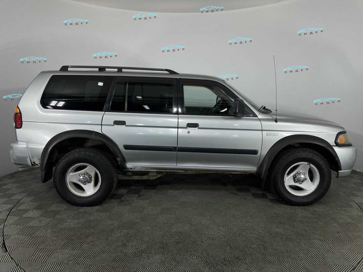 Б/У Митсубиши Монтеро Спорт 2000 года. Фото: #3