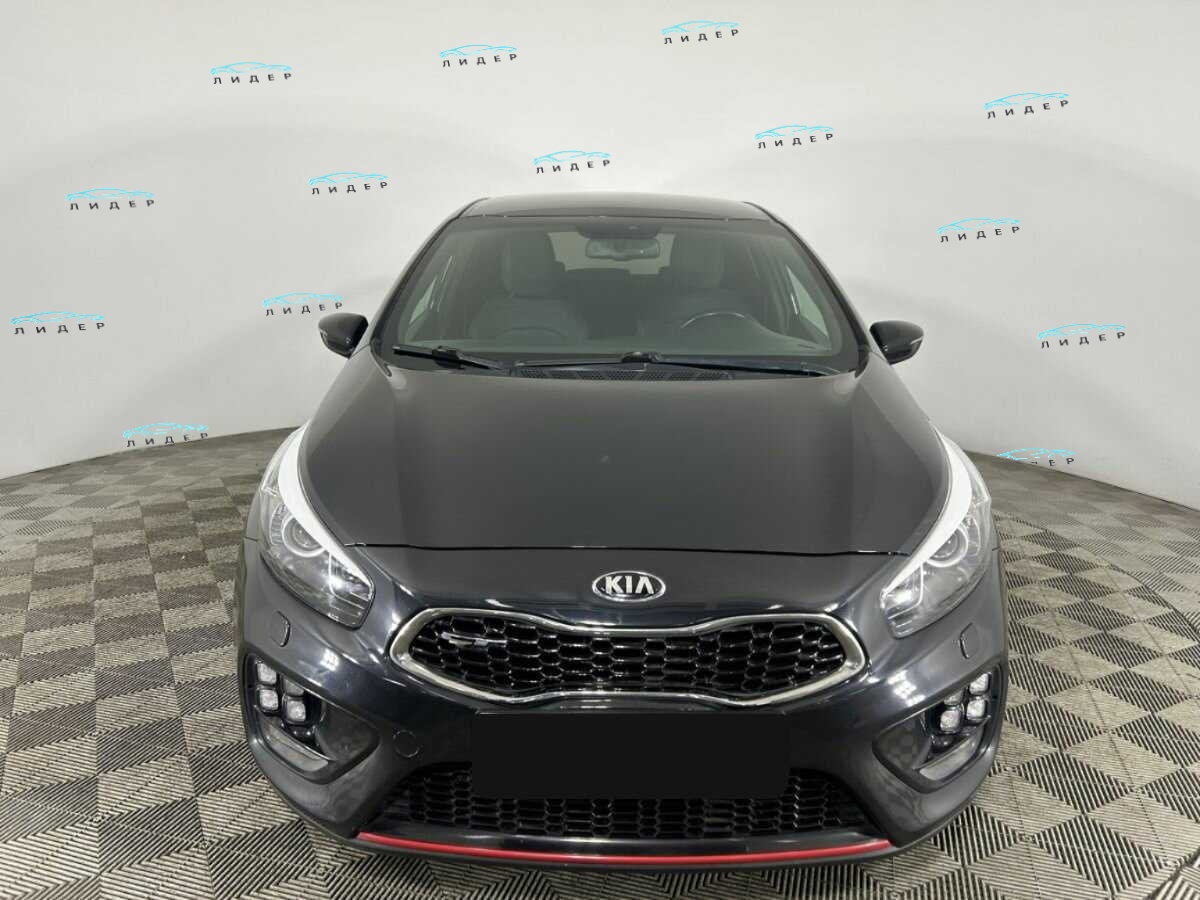Б/У Киа Сид ГТ 2017 года. Фото: #1