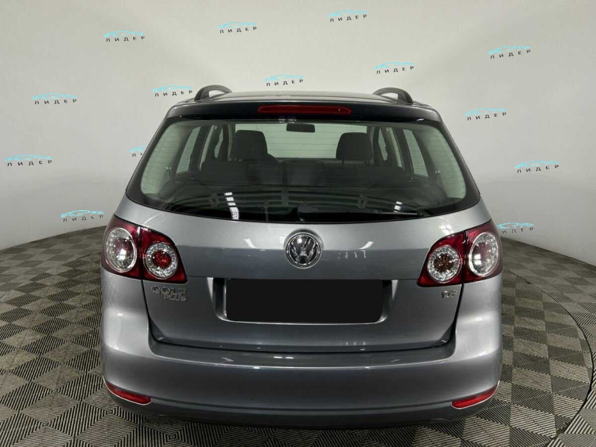 Б/У Фольксваген Гольф Плюс 2012 года. Фото: #2